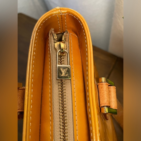 Louis Vuitton  Vernis shoulder bag - Picture 6 of 12